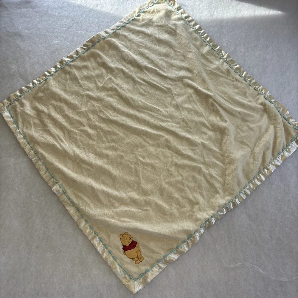 Disney Winnie The Pooh Satin Trim and Back Security Baby Blanket Vintage 30x30